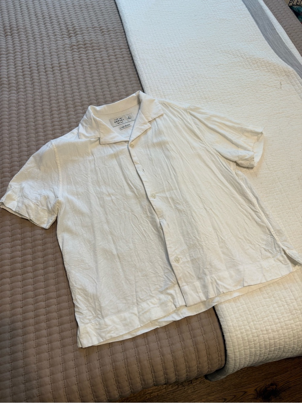 Abercrombie men’s Linen camp collar button shirt